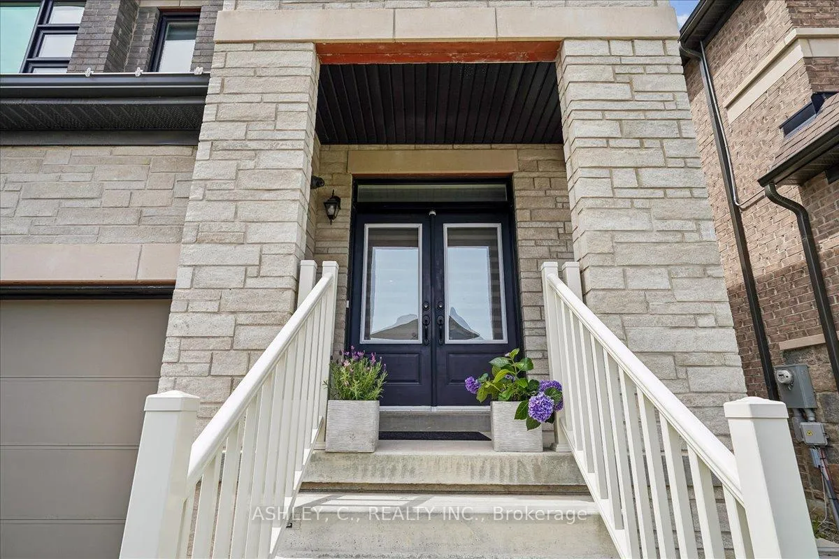 Photo 4 of 14 Trellanock Road, Brampton, Bram West — HOMEH