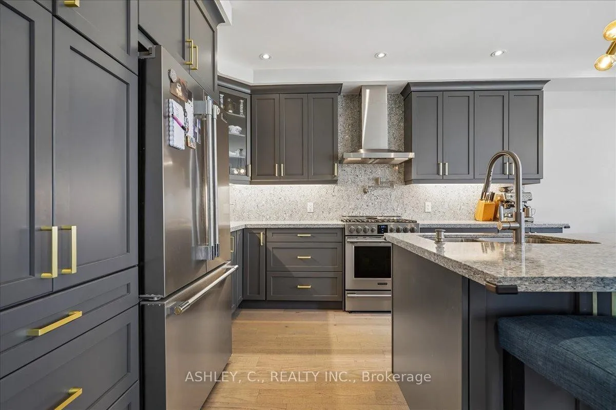 Photo 15 of 14 Trellanock Road, Brampton, Bram West — HOMEH