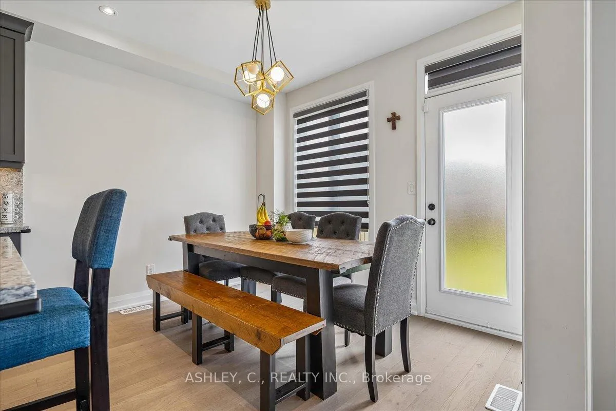 Photo 17 of 14 Trellanock Road, Brampton, Bram West — HOMEH