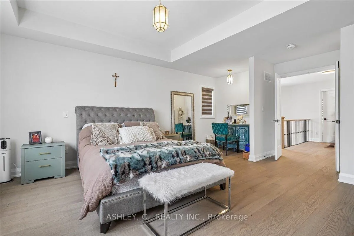 Photo 22 of 14 Trellanock Road, Brampton, Bram West — HOMEH