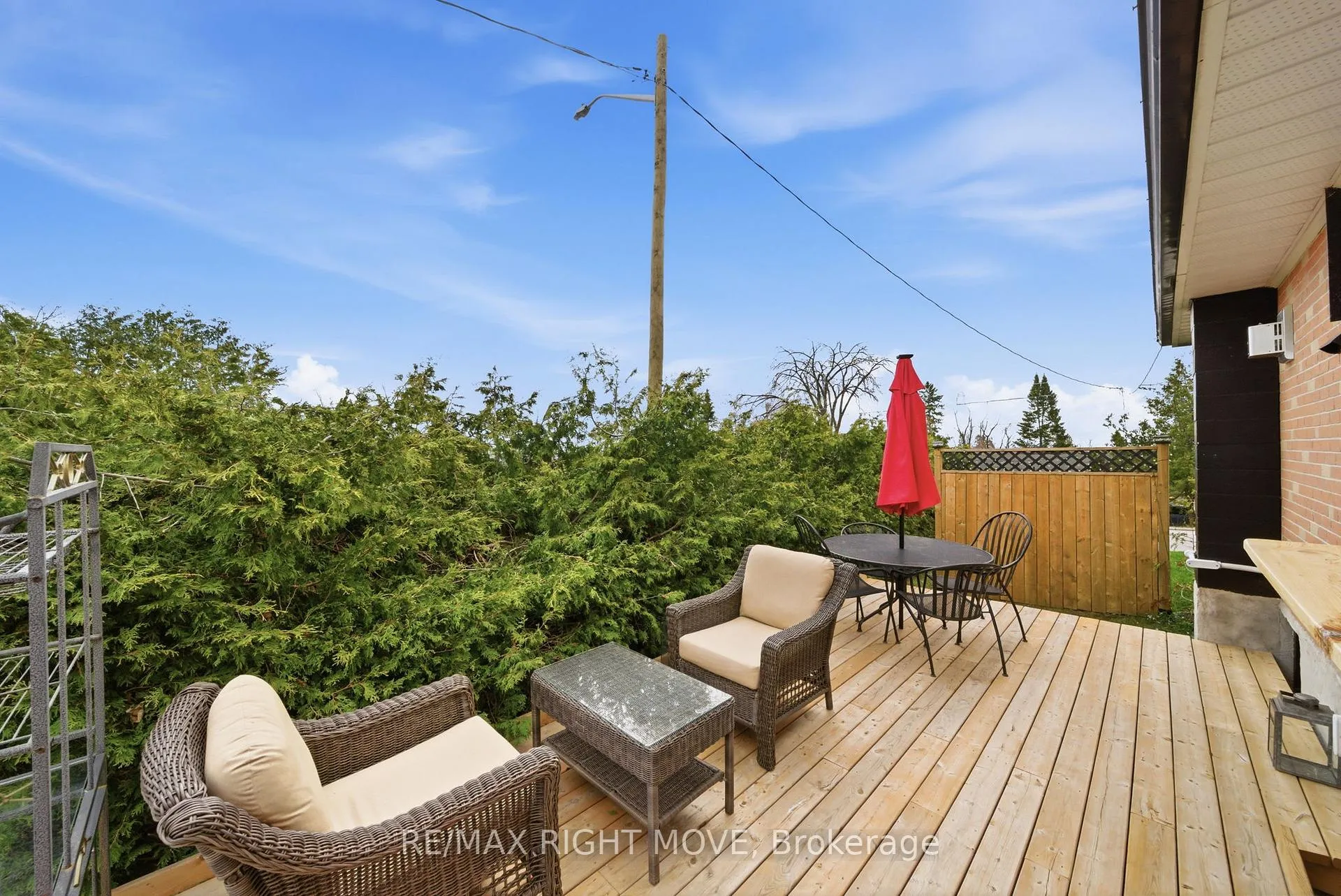 Photo 34 of 84 Brant Street W, Orillia — HOMEH