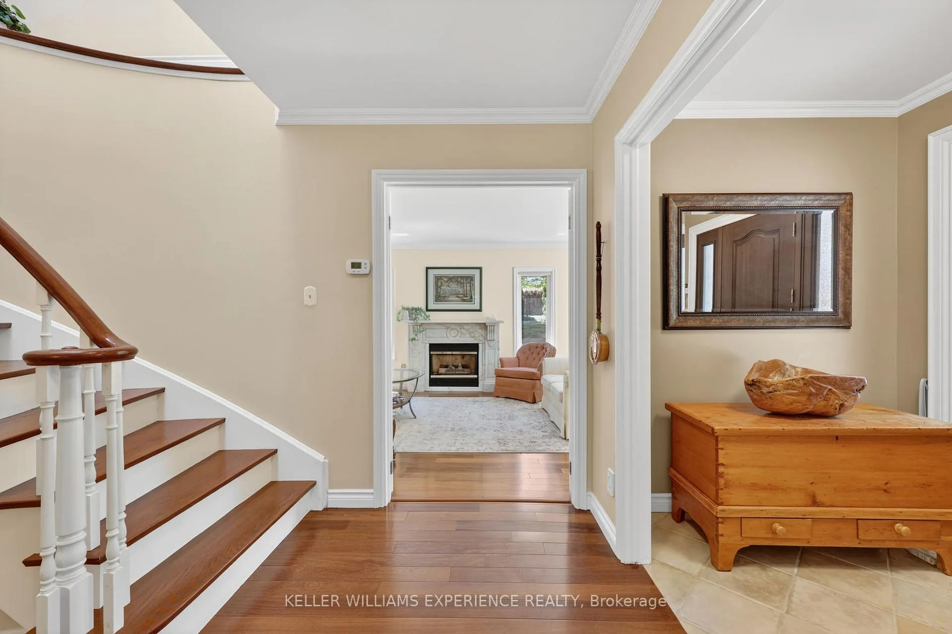Photo 7 of 76 Royal Oak Drive, Barrie, South Shore — HOMEH
