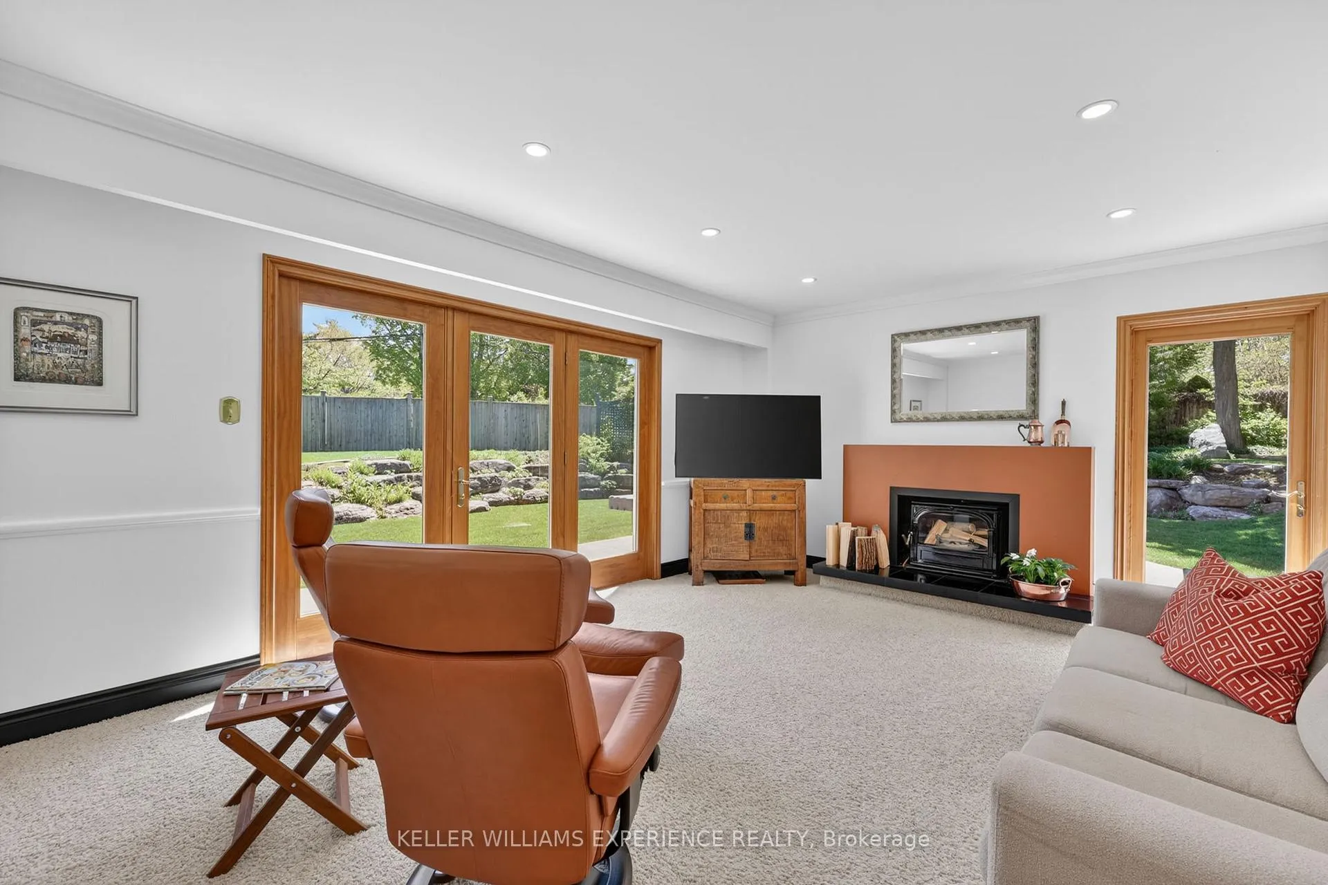 Photo 19 of 76 Royal Oak Drive, Barrie, South Shore — HOMEH