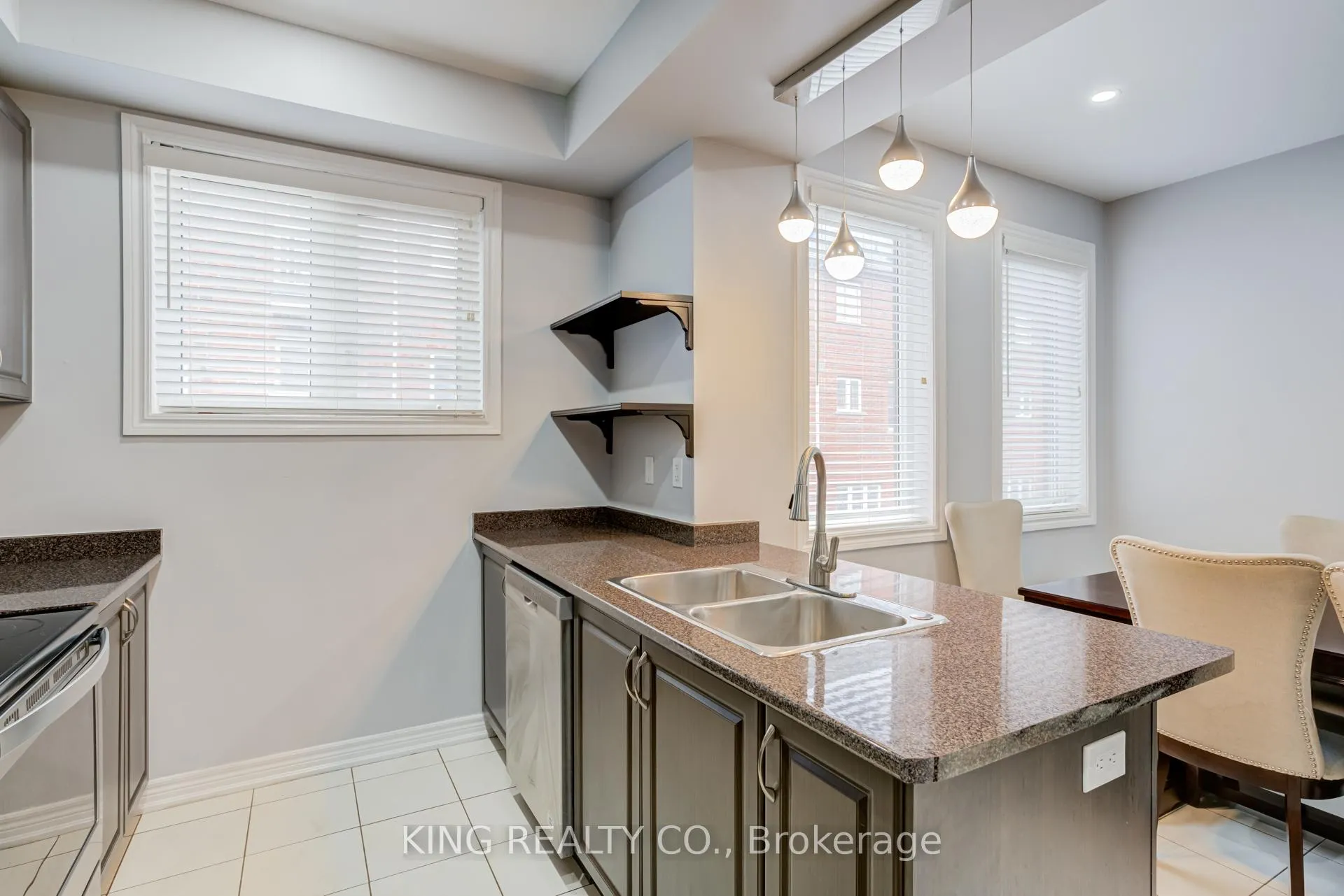 Photo 19 of 18 Tollgate Street, Brampton, Heart Lake — HOMEH