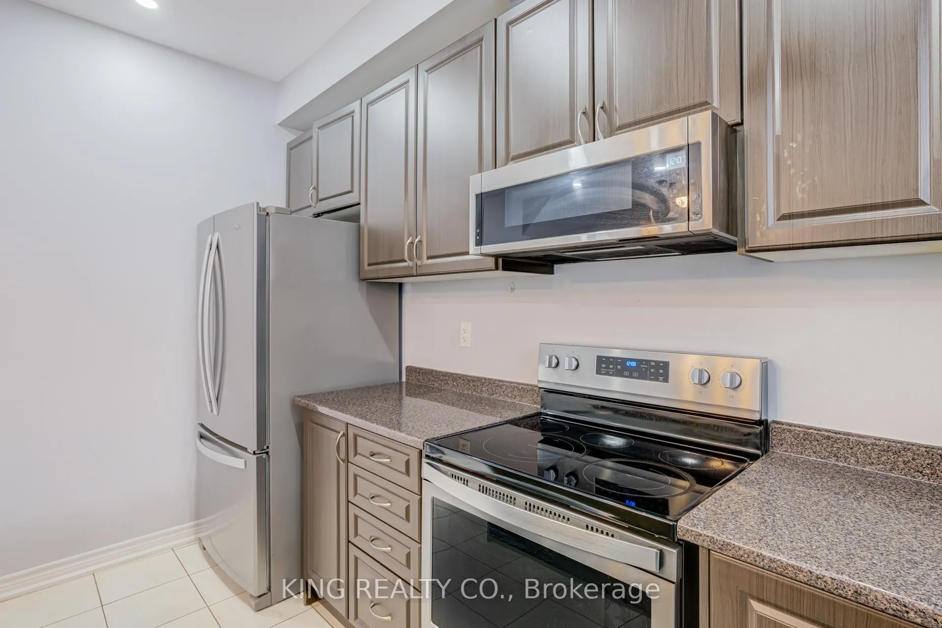 Photo 21 of 18 Tollgate Street, Brampton, Heart Lake — HOMEH