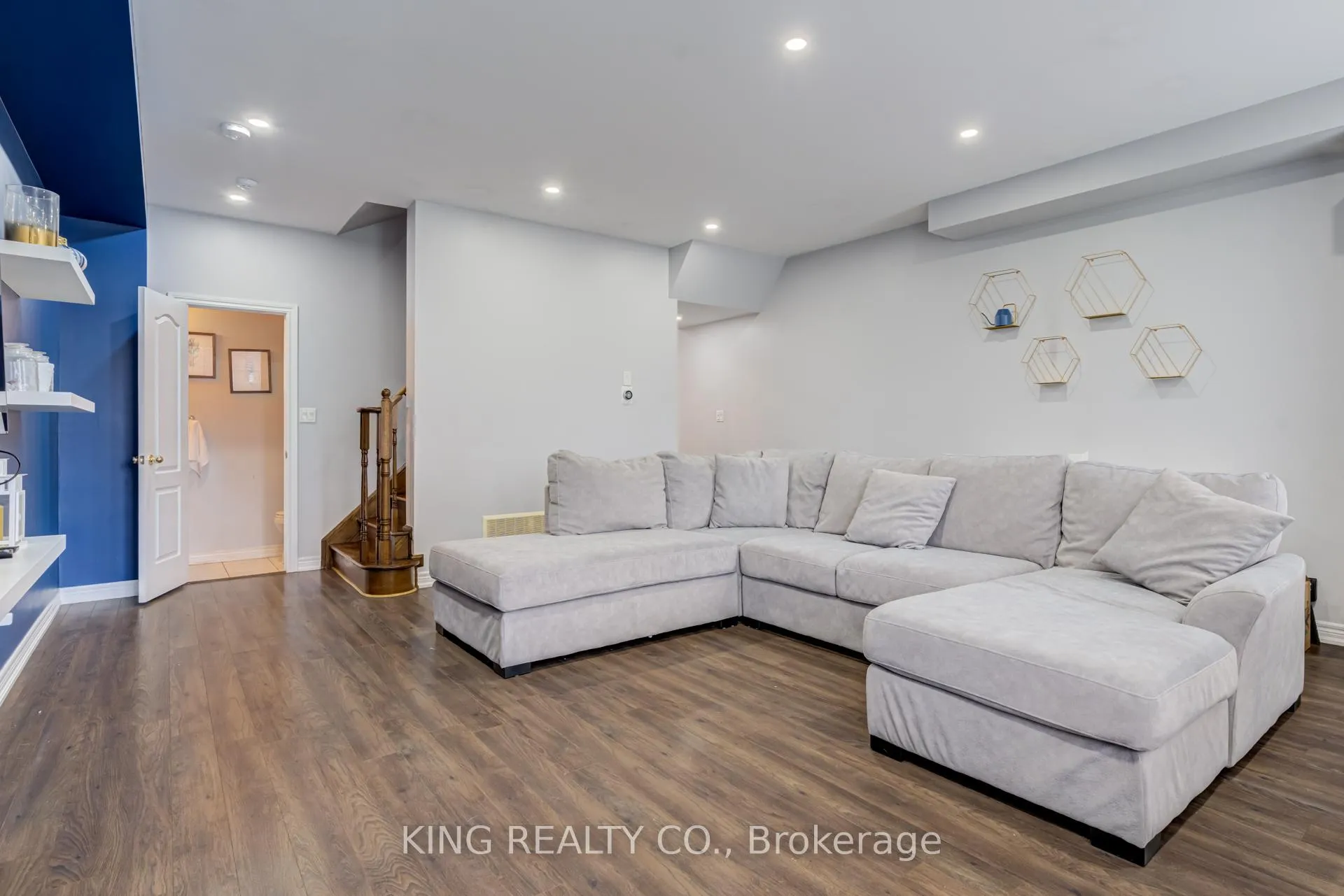 Photo 25 of 18 Tollgate Street, Brampton, Heart Lake — HOMEH
