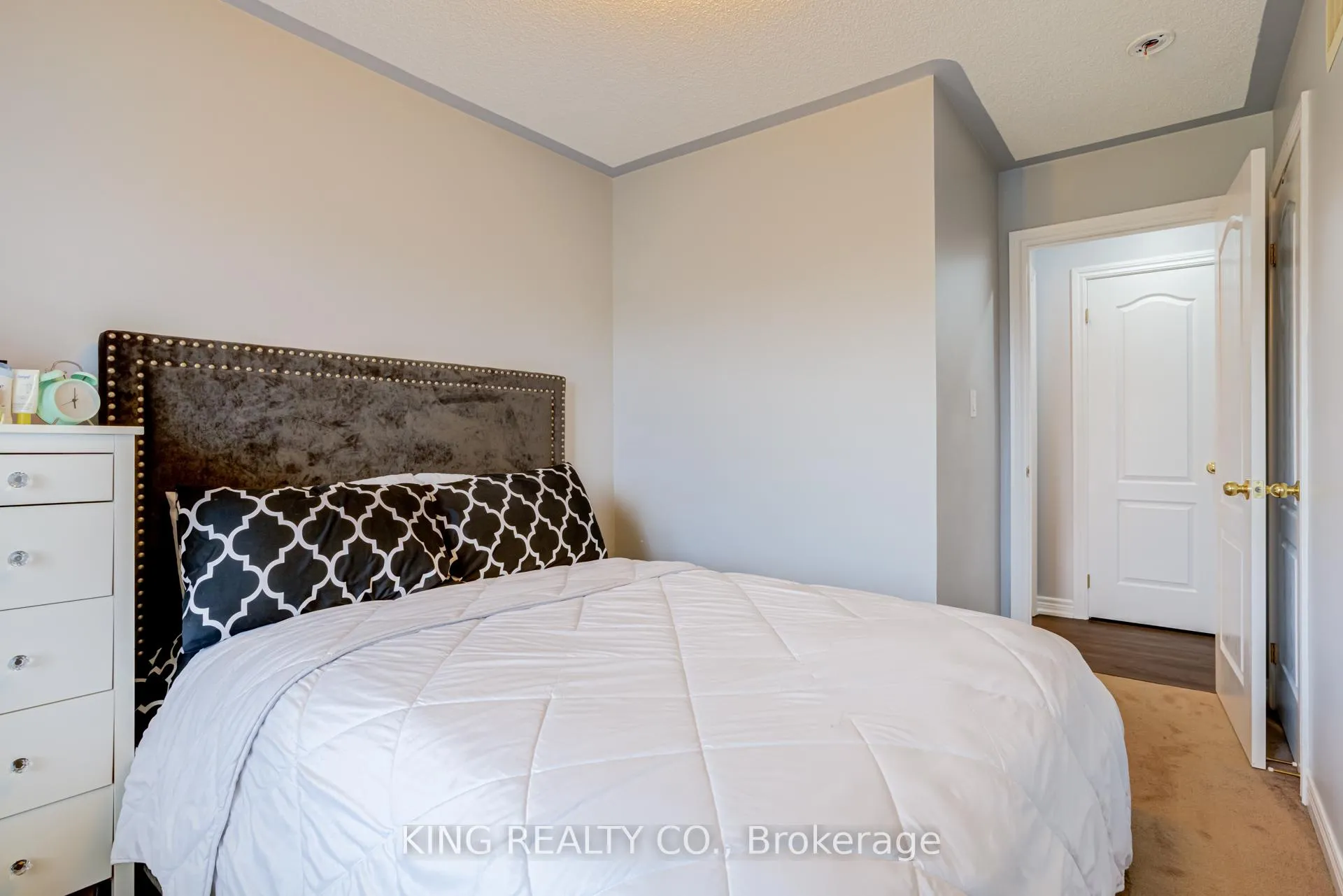 Photo 38 of 18 Tollgate Street, Brampton, Heart Lake — HOMEH