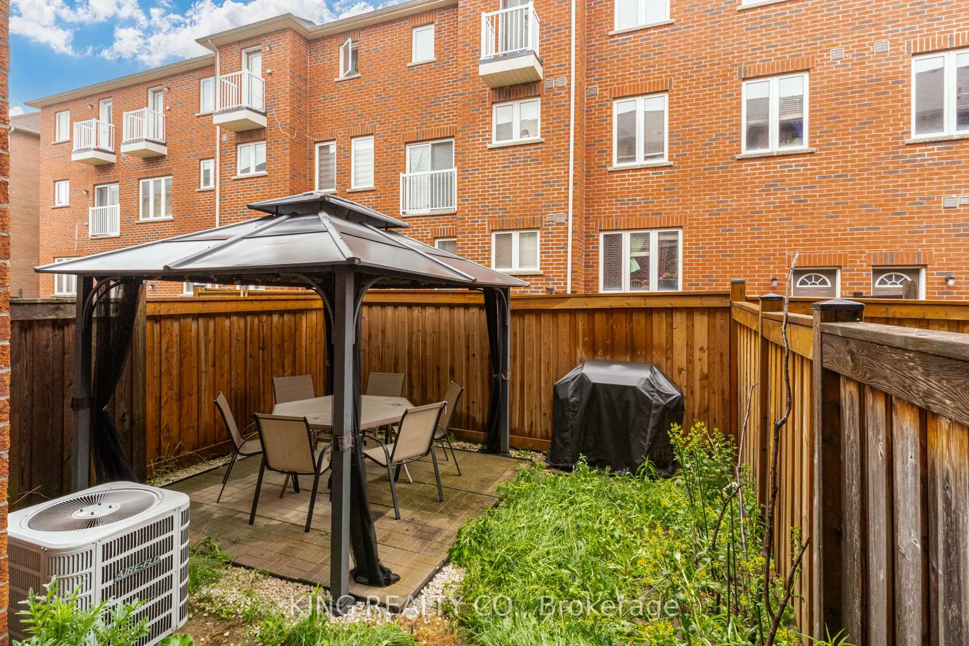 Photo 45 of 18 Tollgate Street, Brampton, Heart Lake — HOMEH