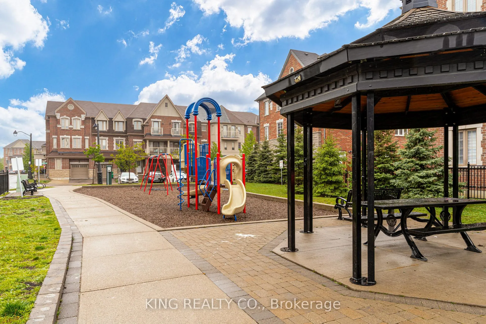 Photo 49 of 18 Tollgate Street, Brampton, Heart Lake — HOMEH
