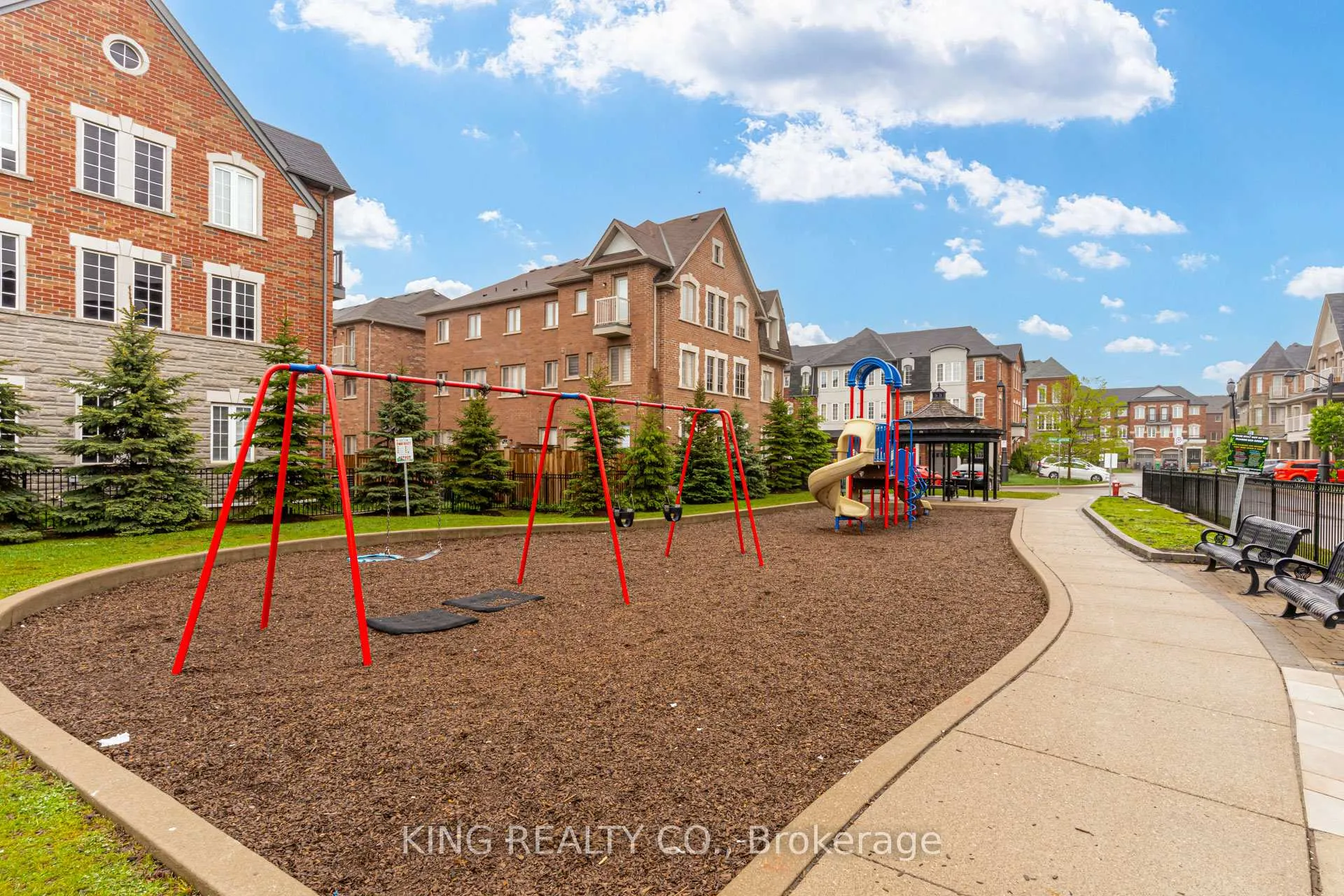 Photo 50 of 18 Tollgate Street, Brampton, Heart Lake — HOMEH