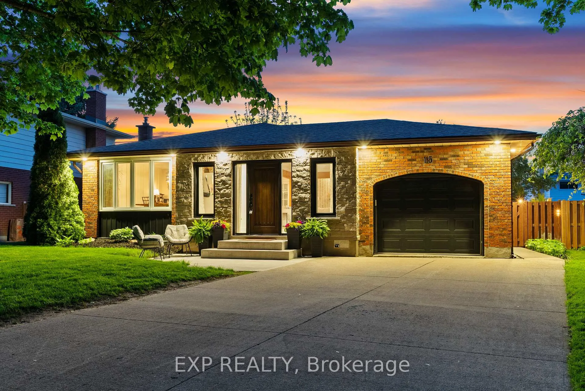 Photo 1 of 15 Chatham Road, St. Catharines, Carlton/Bunting — HOMEH