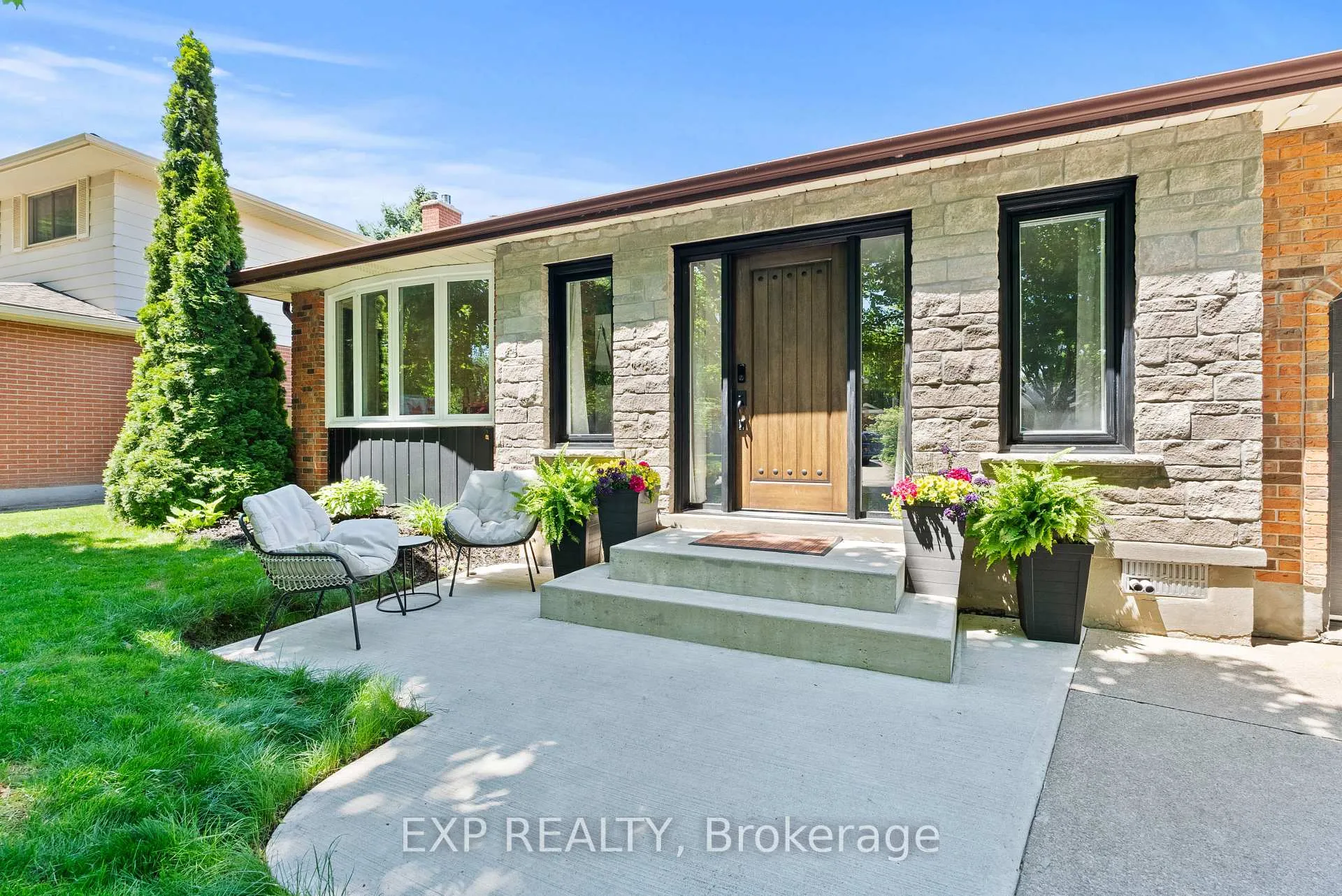 Photo 6 of 15 Chatham Road, St. Catharines, Carlton/Bunting — HOMEH