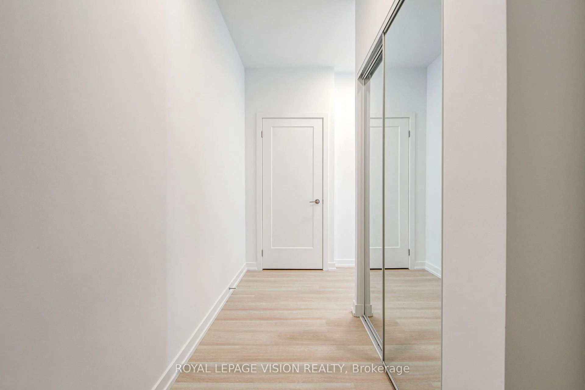 Photo 5 of Unit A-2403, 9763 Markham Road, Markham, Greensborough — HOMEH
