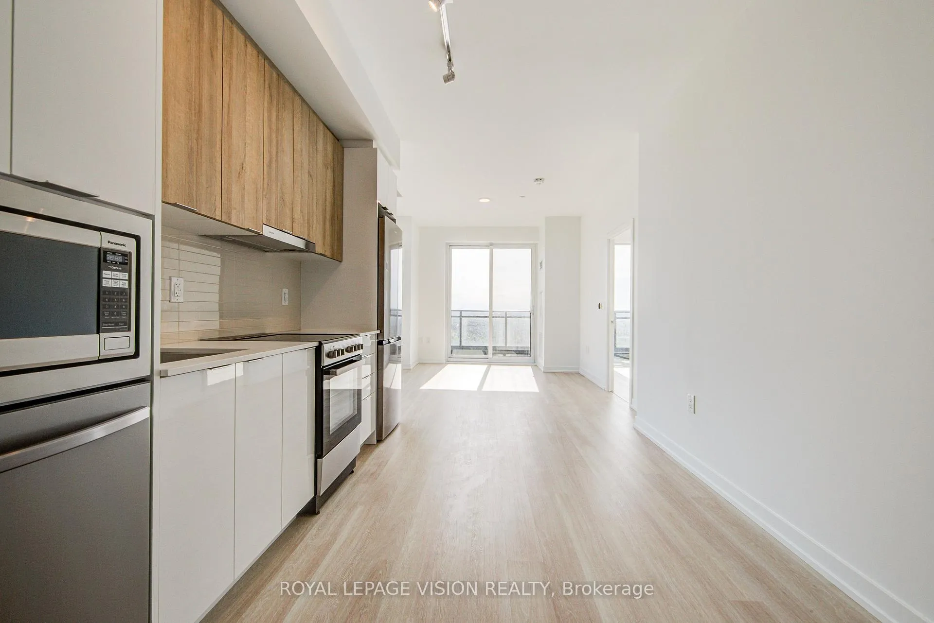 Photo 7 of Unit A-2403, 9763 Markham Road, Markham, Greensborough — HOMEH