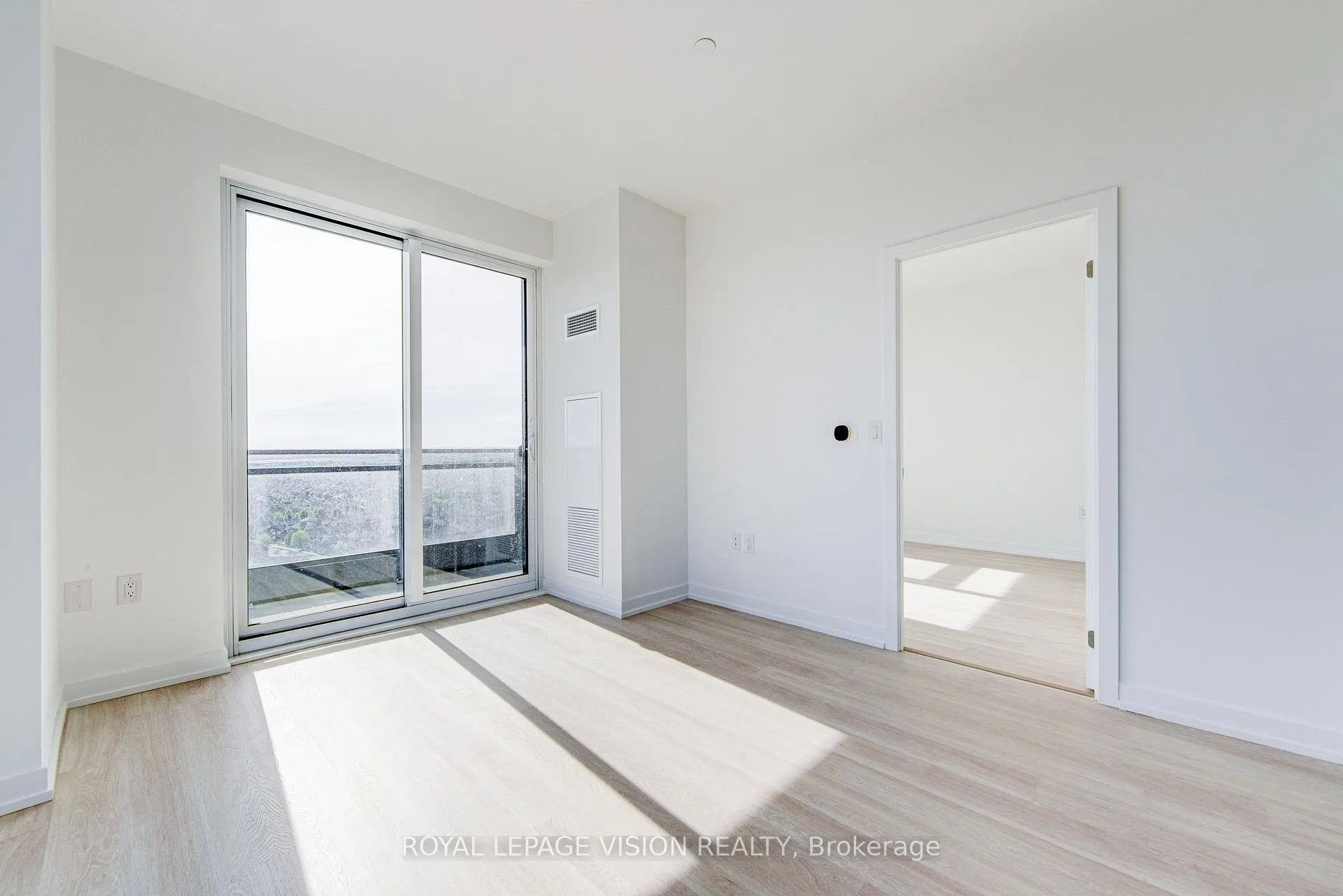Photo 10 of Unit A-2403, 9763 Markham Road, Markham, Greensborough — HOMEH
