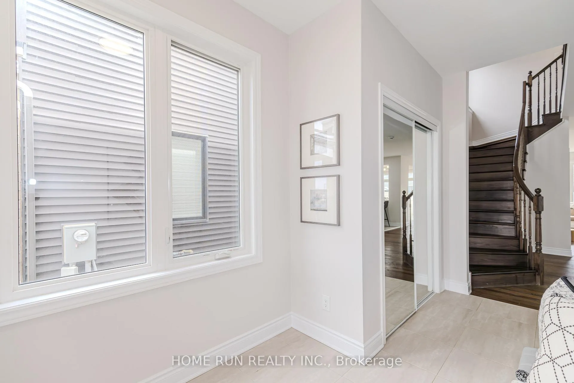 Photo 4 of 914 Rubicon Place, Ottawa, Kanata - Emerald Meadows/Trailwest — HOMEH