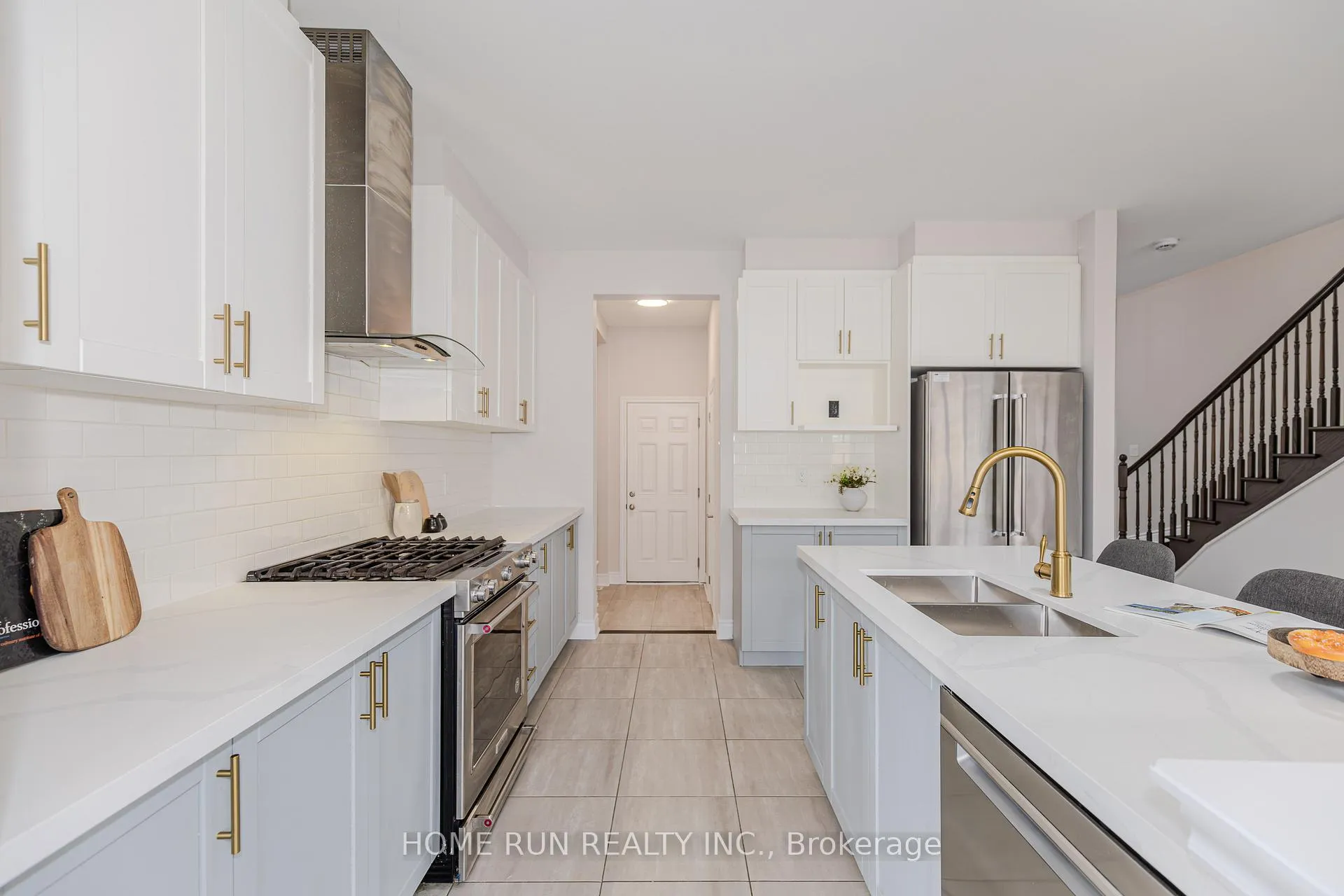 Photo 15 of 914 Rubicon Place, Ottawa, Kanata - Emerald Meadows/Trailwest — HOMEH