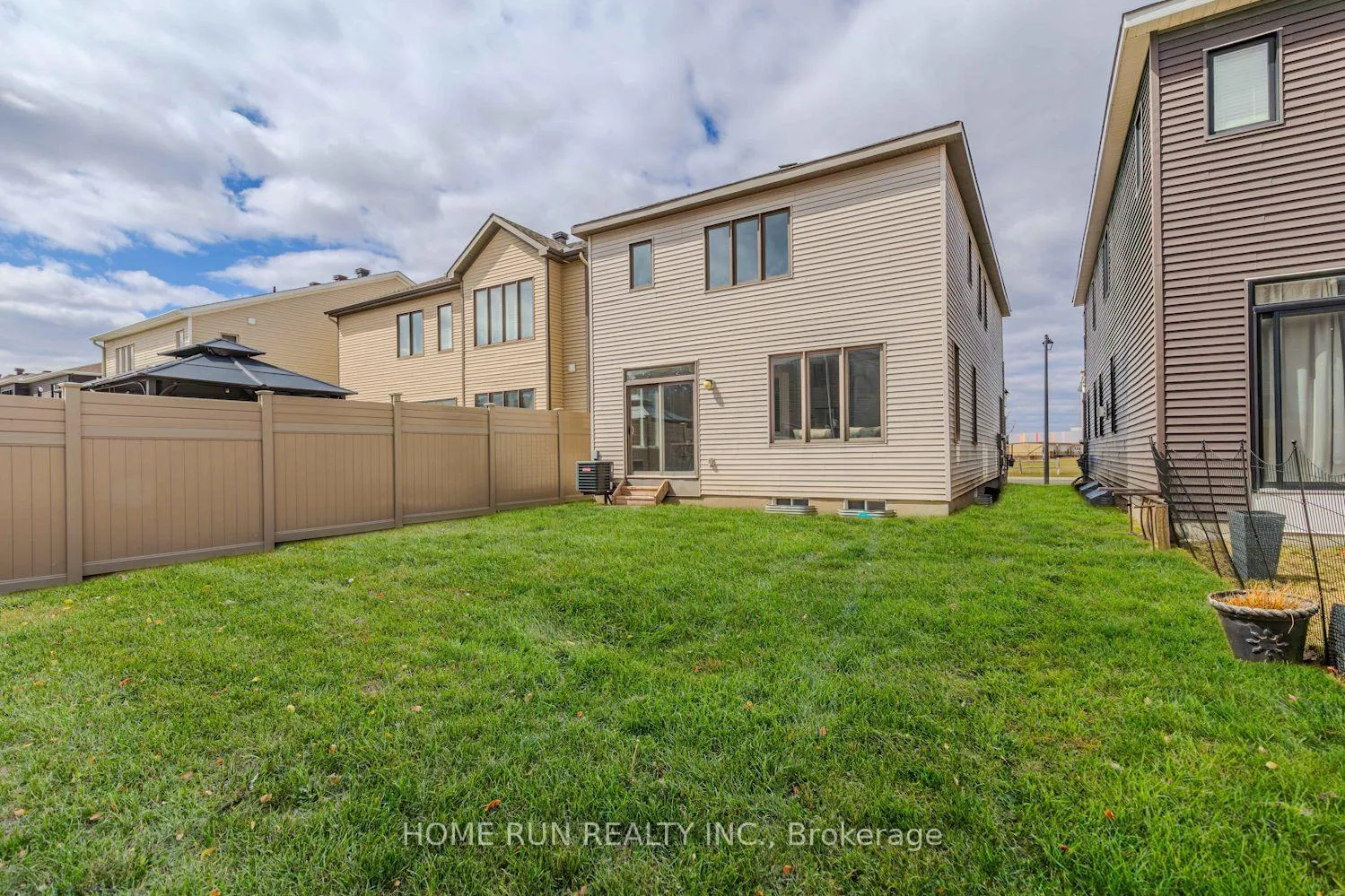 Photo 43 of 914 Rubicon Place, Ottawa, Kanata - Emerald Meadows/Trailwest — HOMEH