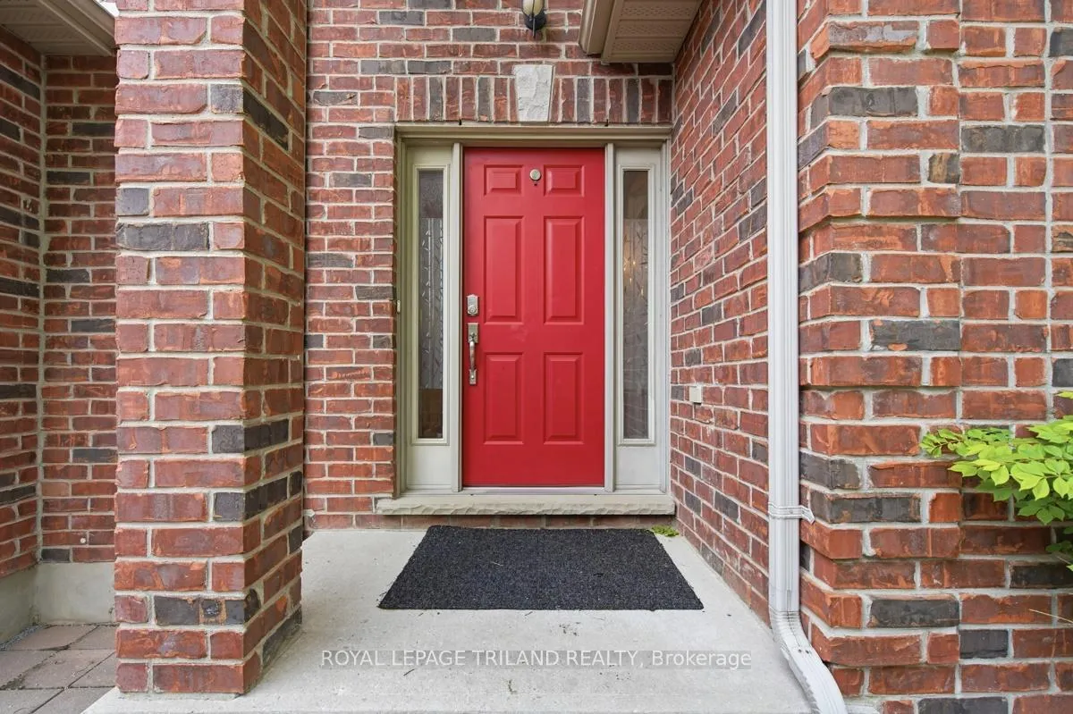 Photo 5 of 512 Sandybrook Drive, London, North B — HOMEH