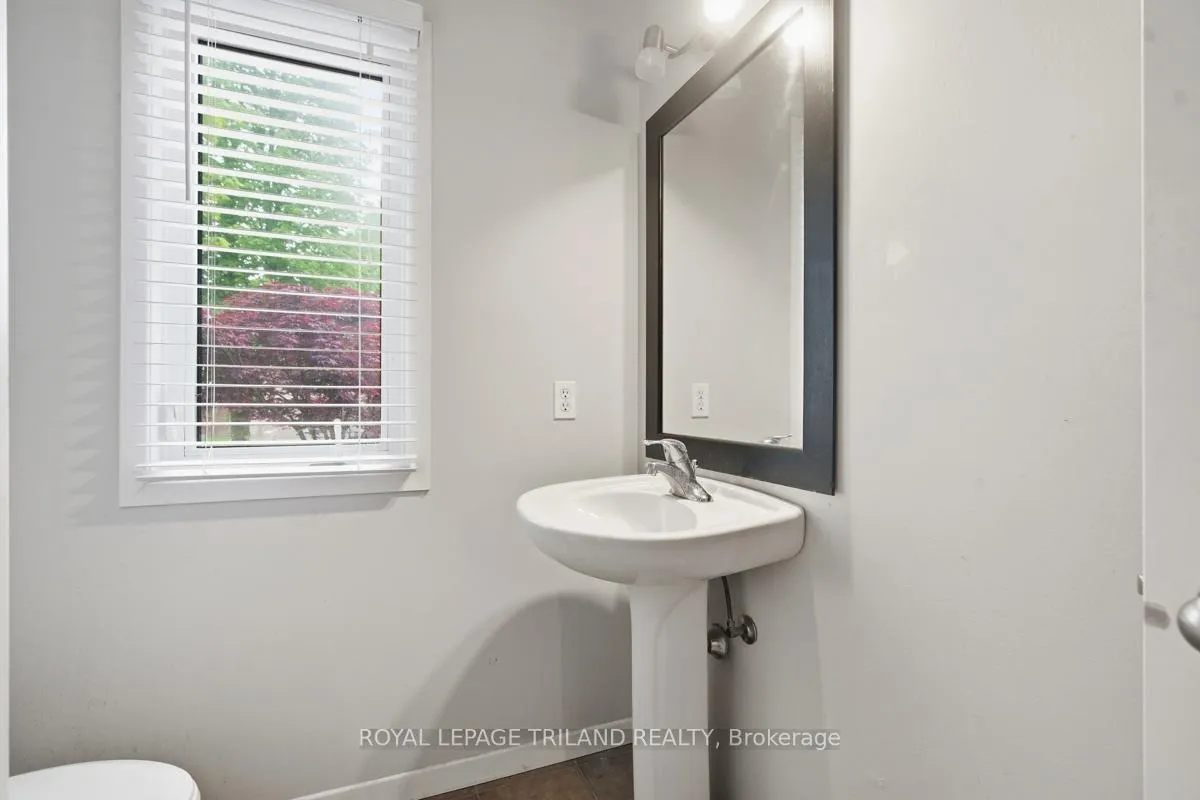 Photo 23 of 512 Sandybrook Drive, London, North B — HOMEH