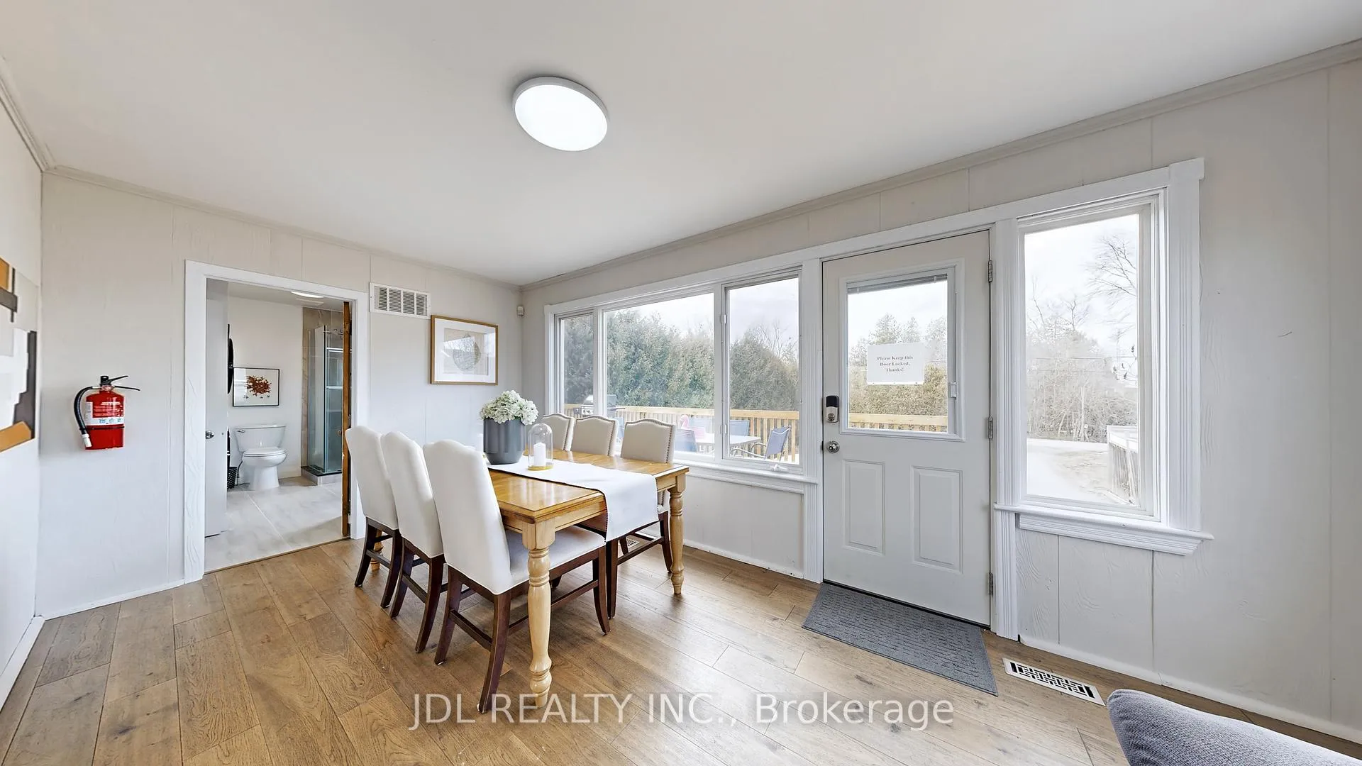 Photo 13 of 11 Red Robin Road, Georgina, Historic Lakeshore Communities — HOMEH