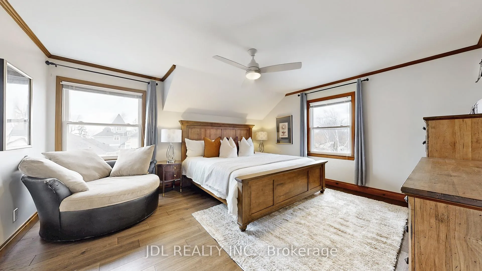 Photo 24 of 11 Red Robin Road, Georgina, Historic Lakeshore Communities — HOMEH