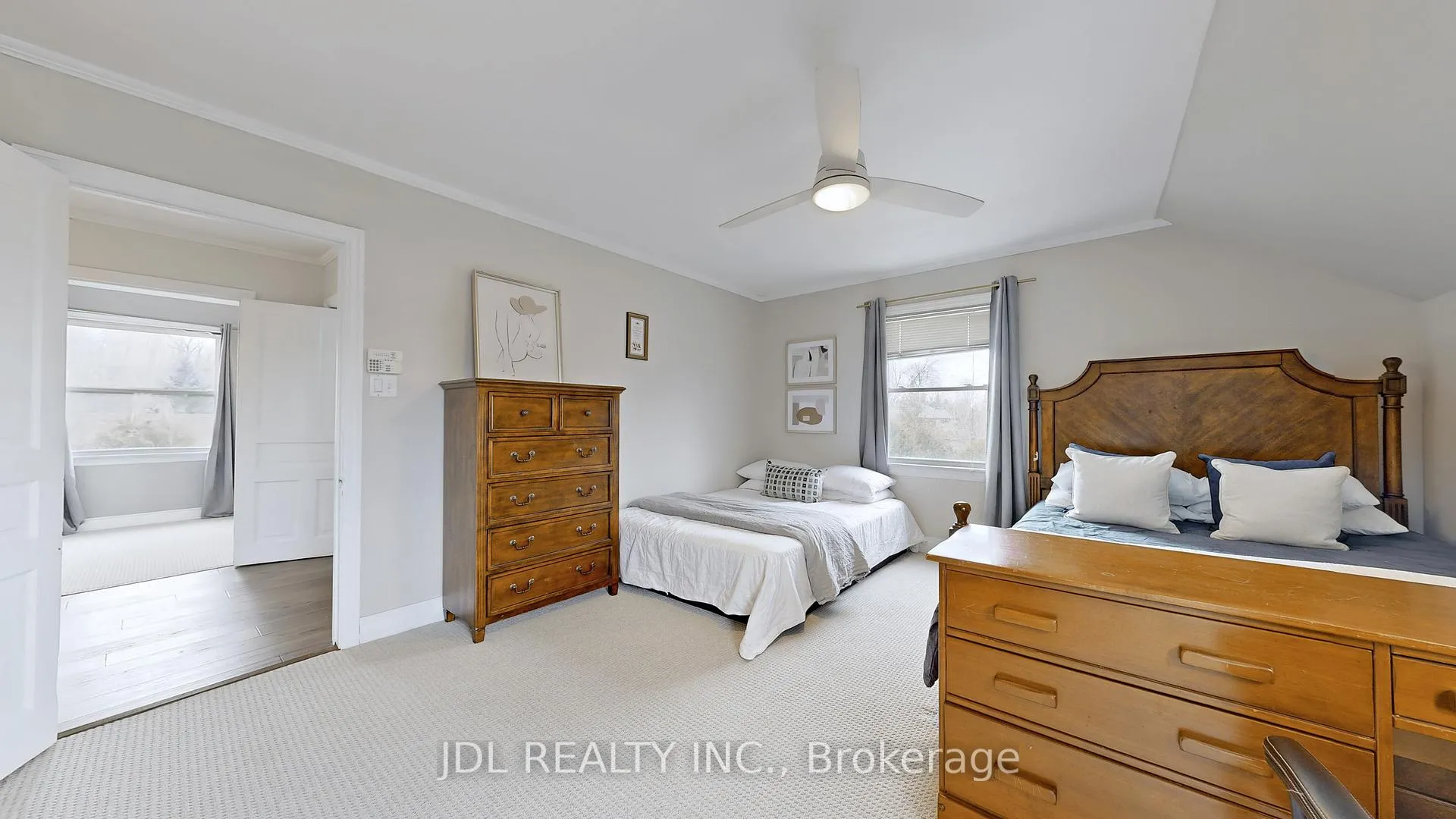 Photo 30 of 11 Red Robin Road, Georgina, Historic Lakeshore Communities — HOMEH