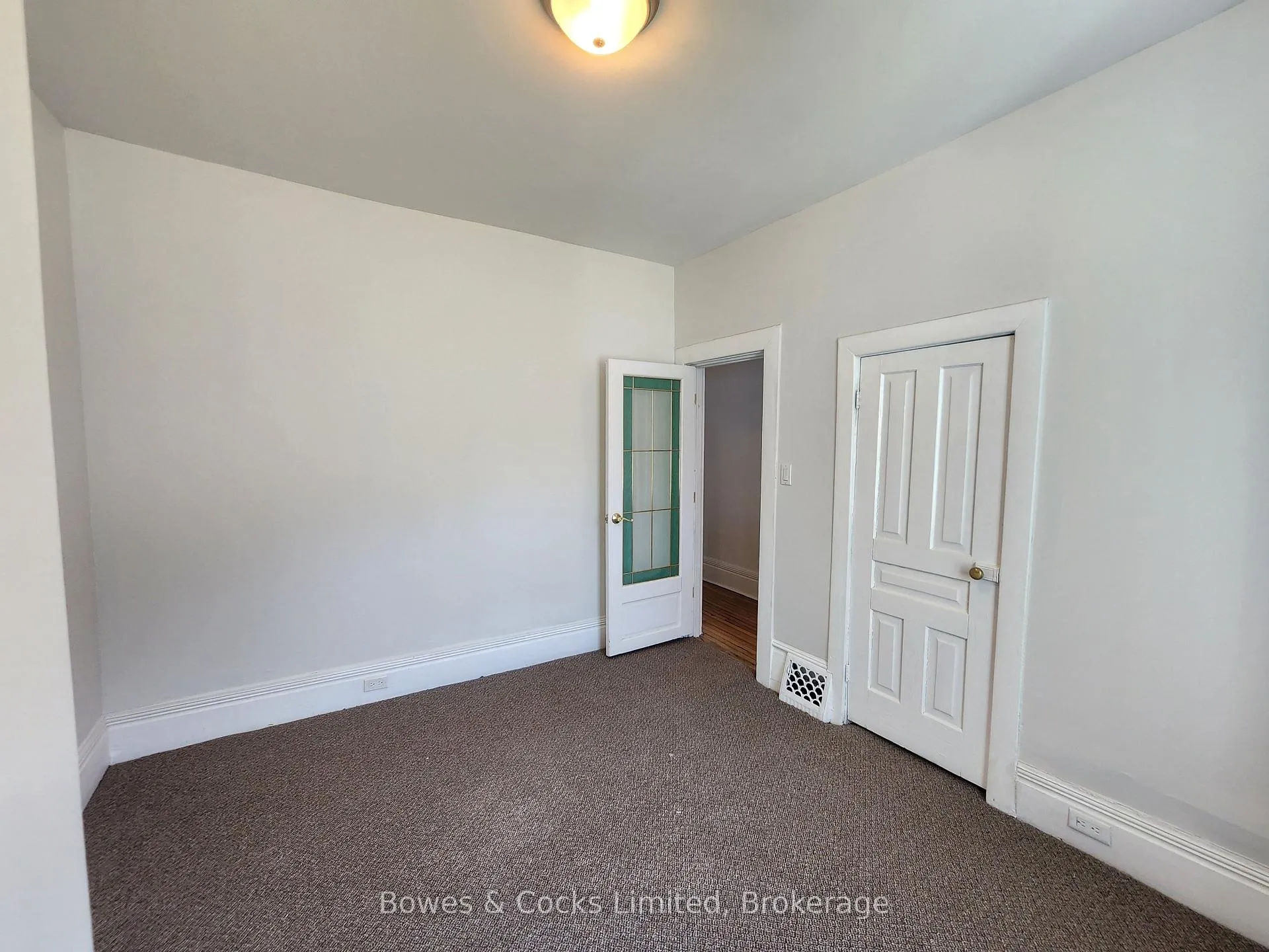 Photo 4 of 124 Maple Avenue, Dysart et al, Dysart — HOMEH