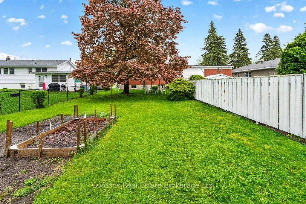 Photo 13 of 190 Wright Avenue, Belleville, Belleville Ward — HOMEH