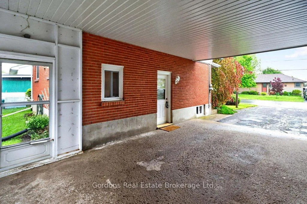 Photo 17 of 190 Wright Avenue, Belleville, Belleville Ward — HOMEH