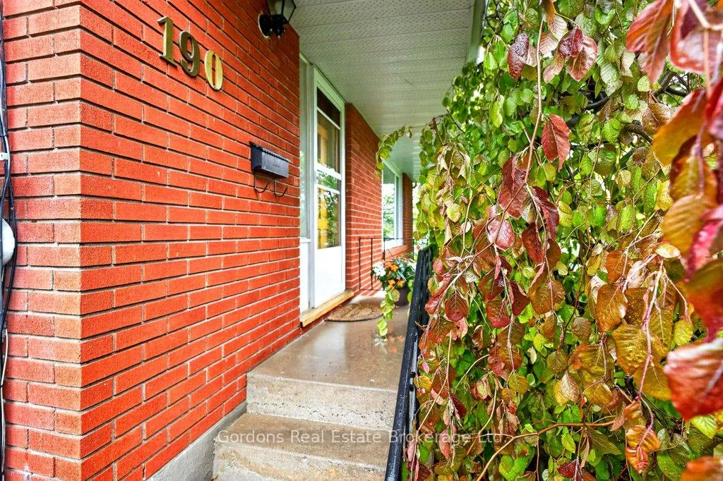 Photo 18 of 190 Wright Avenue, Belleville, Belleville Ward — HOMEH