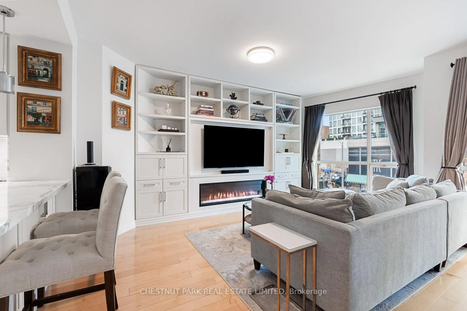 Photo 4 of Unit 304, 38 Avenue Road, Toronto, The Annex — HOMEH