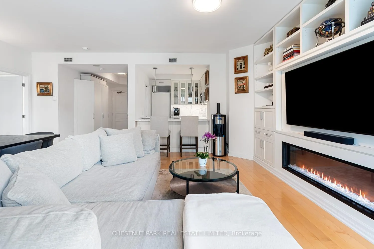Photo 8 of Unit 304, 38 Avenue Road, Toronto, The Annex — HOMEH
