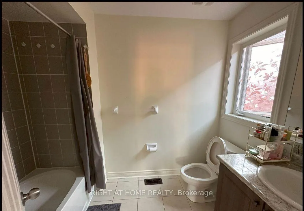 Photo 14 of 609 Bessborough Drive, Milton, Harrison — HOMEH