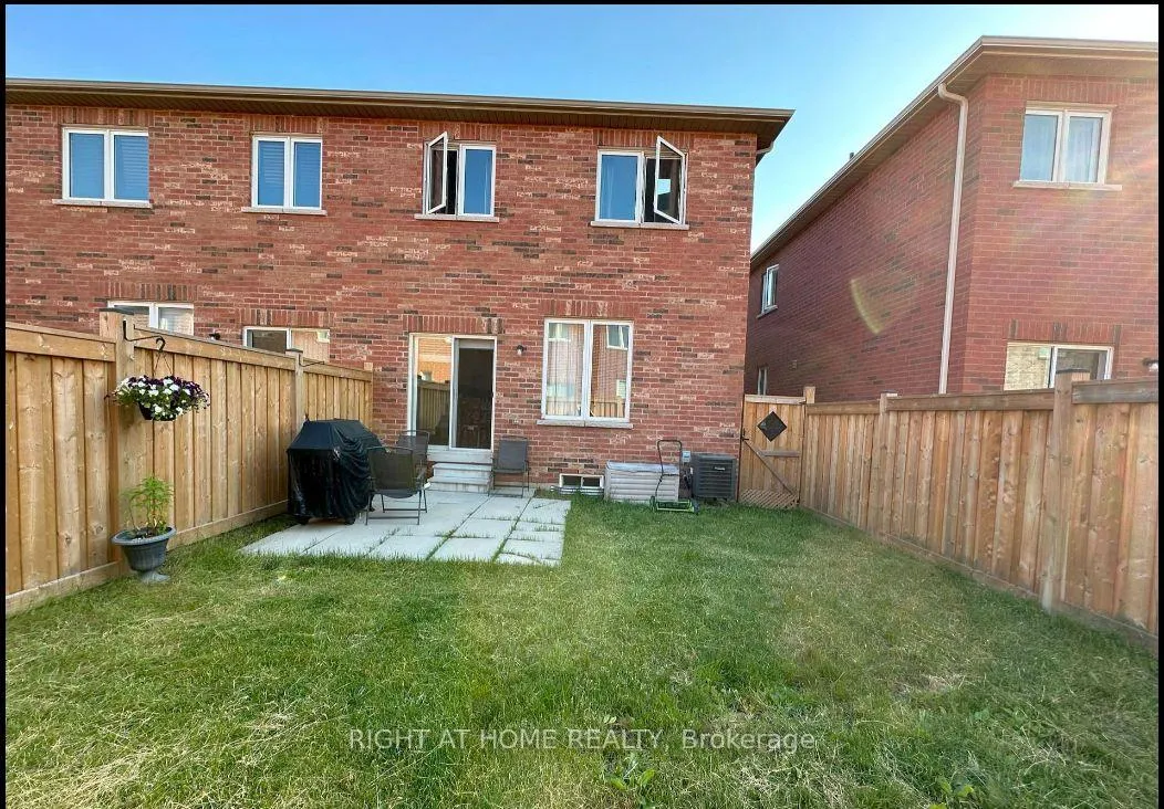 Photo 18 of 609 Bessborough Drive, Milton, Harrison — HOMEH