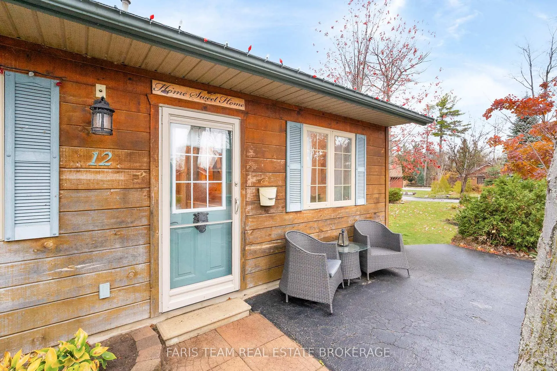Photo 4 of 12 Cabin Crescent, Wasaga Beach — HOMEH
