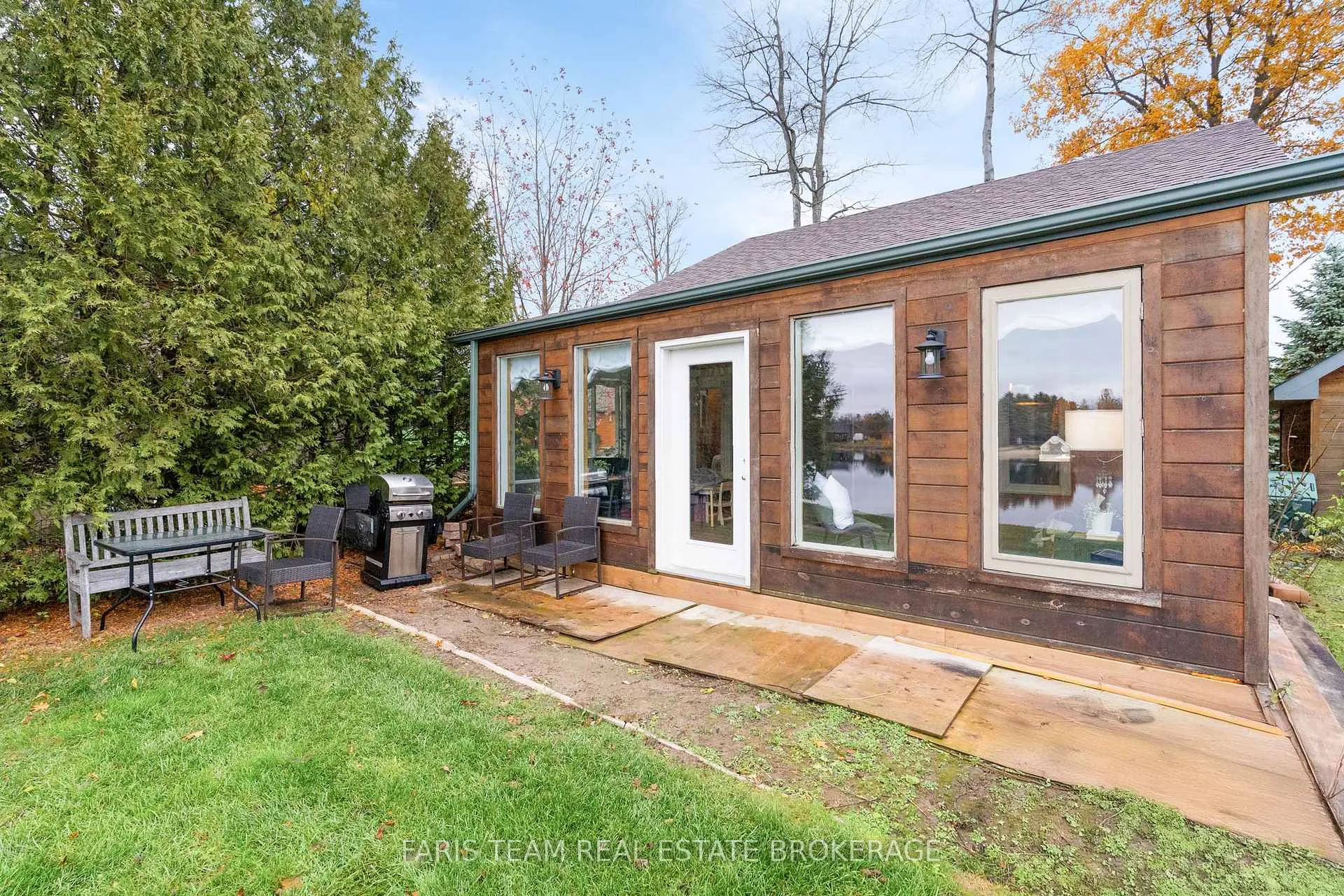Photo 22 of 12 Cabin Crescent, Wasaga Beach — HOMEH