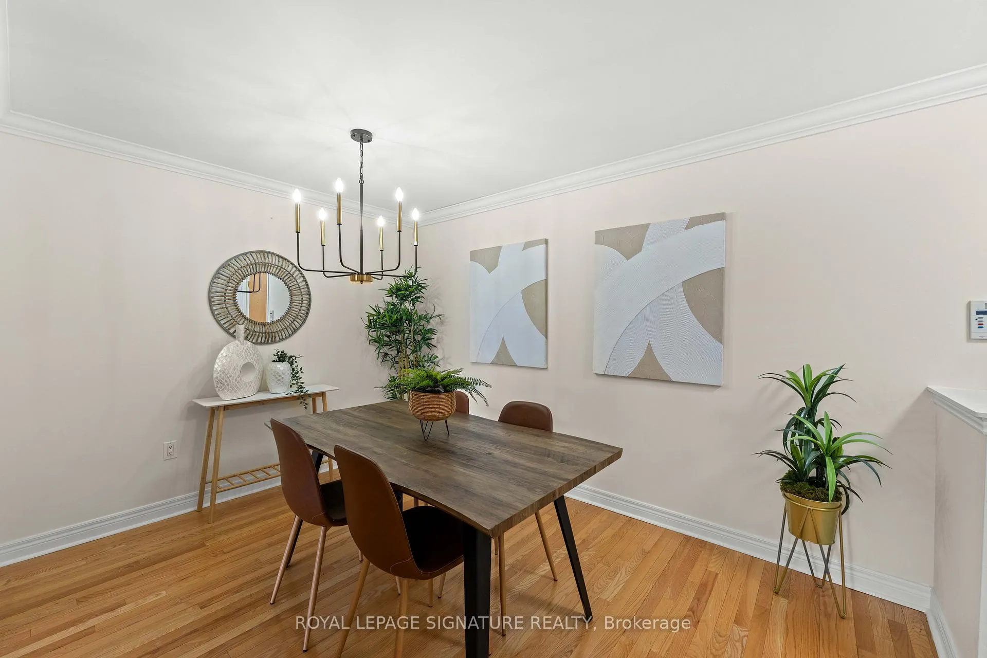 Photo 8 of Unit 307, 2 Edith Drive, Toronto, Yonge-Eglinton — HOMEH
