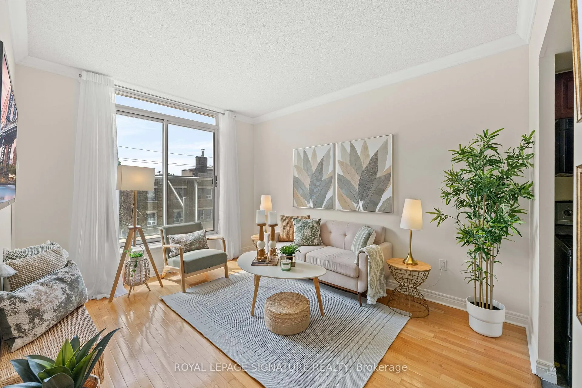 Photo 21 of Unit 307, 2 Edith Drive, Toronto, Yonge-Eglinton — HOMEH