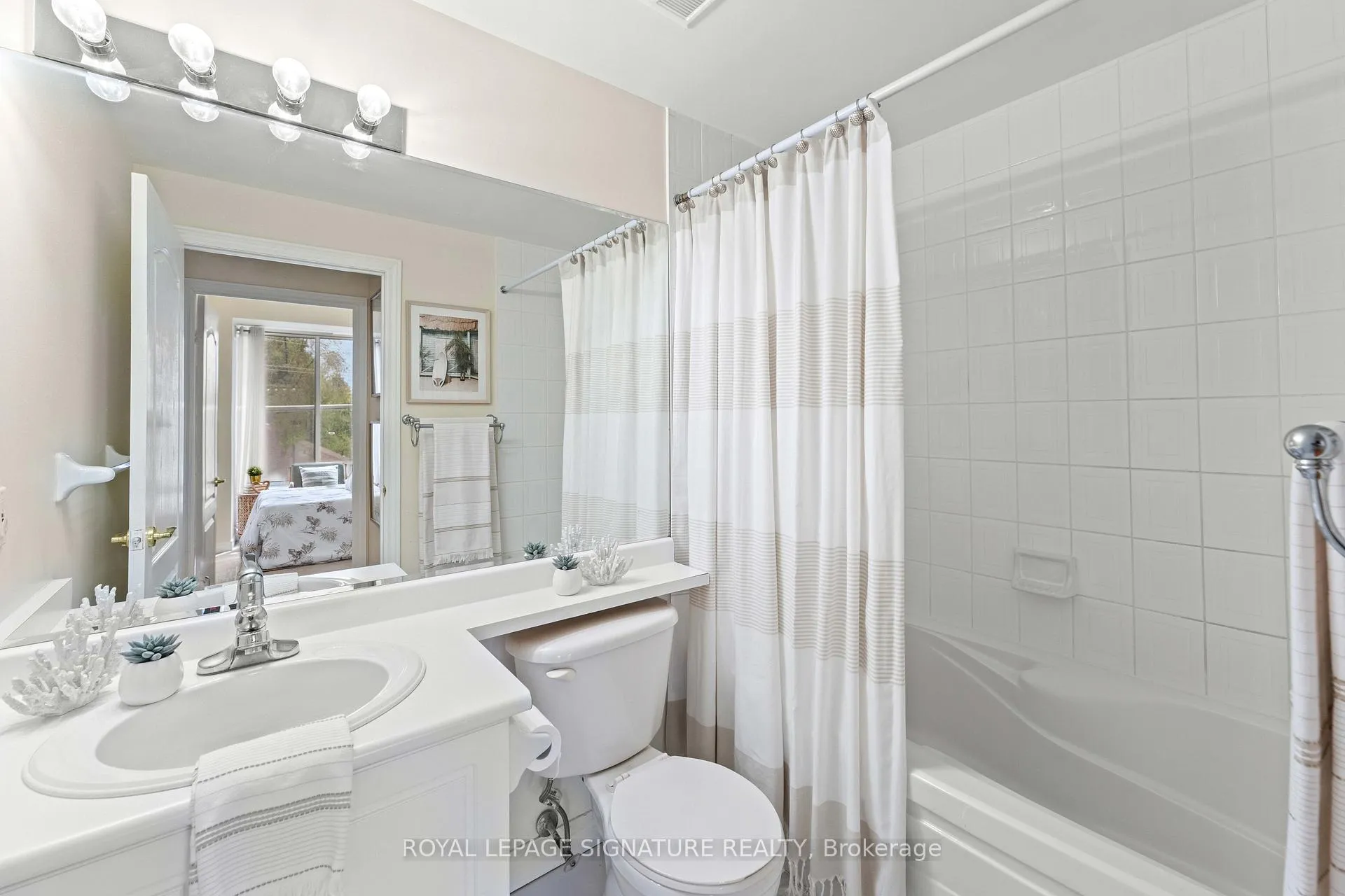 Photo 32 of Unit 307, 2 Edith Drive, Toronto, Yonge-Eglinton — HOMEH