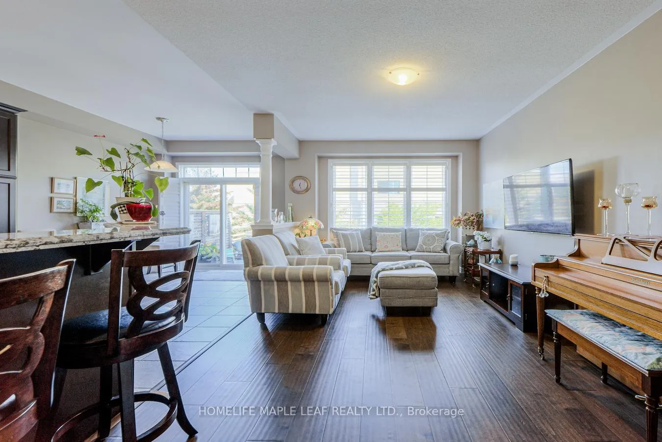 Photo 17 of 65 Cathedral Court, Hamilton, Waterdown — HOMEH