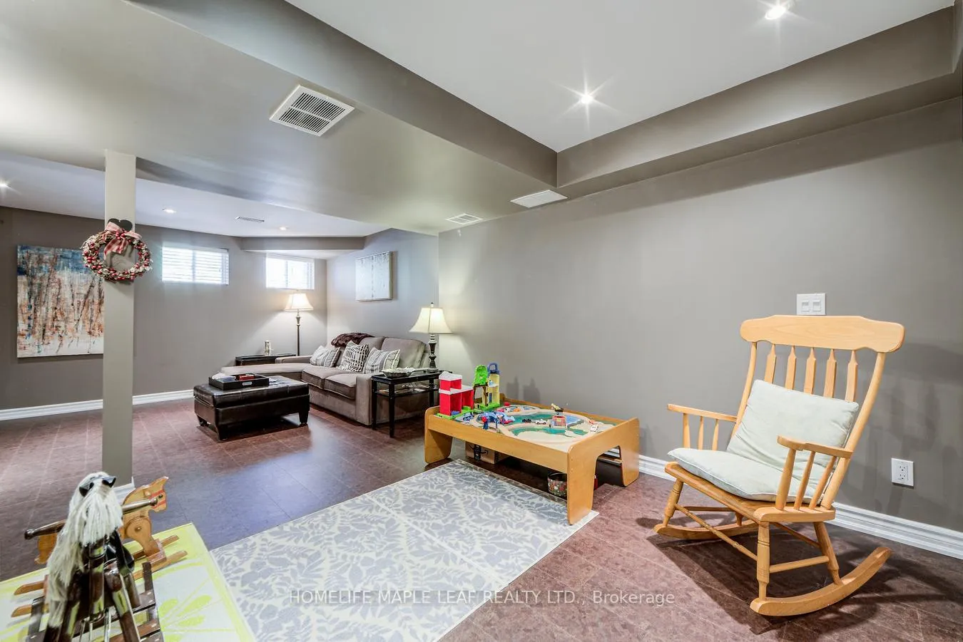 Photo 36 of 65 Cathedral Court, Hamilton, Waterdown — HOMEH
