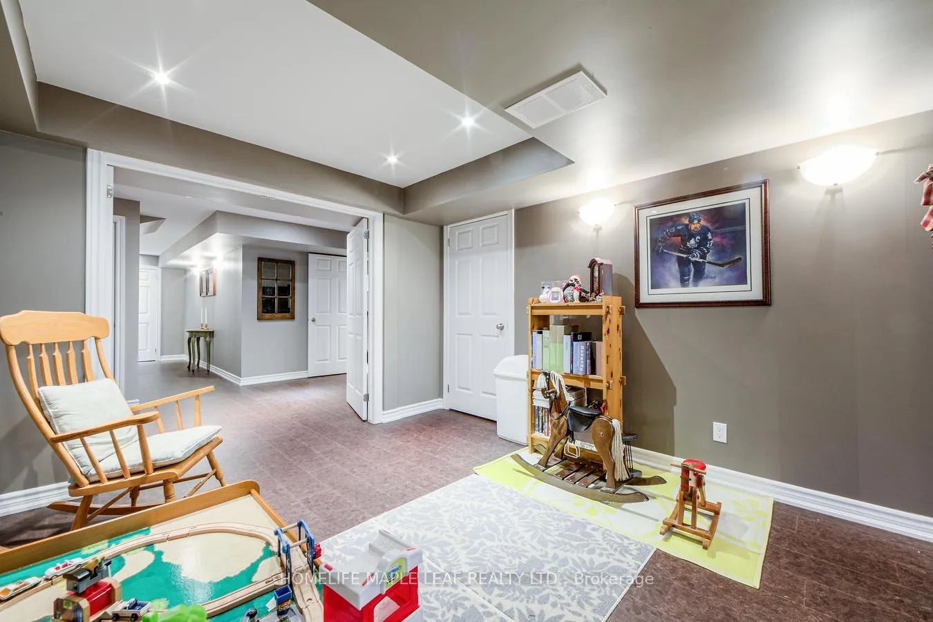 Photo 37 of 65 Cathedral Court, Hamilton, Waterdown — HOMEH