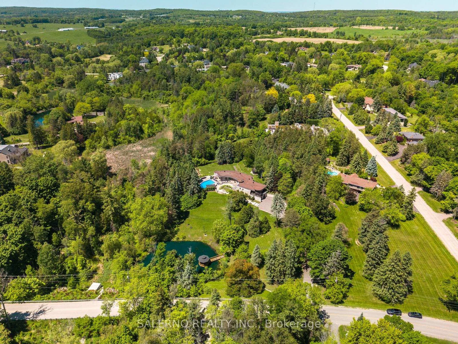 Photo of 290 Kingscross Drive