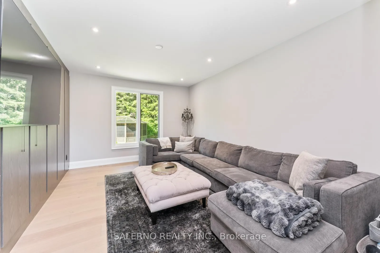 Photo 7 of 290 Kingscross Drive, King, King City — HOMEH
