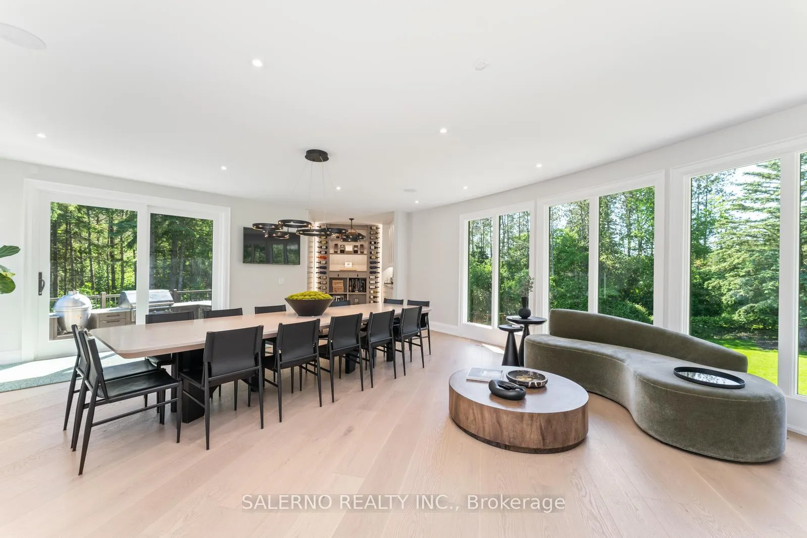 Photo 12 of 290 Kingscross Drive, King, King City — HOMEH