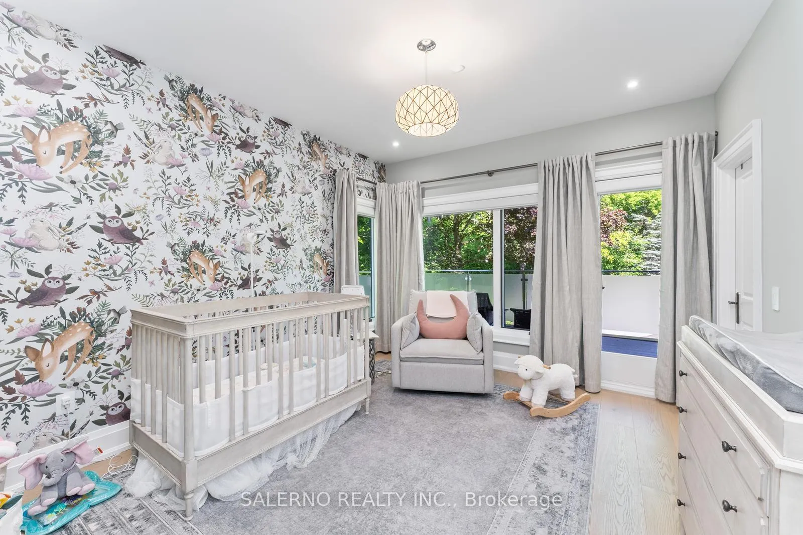 Photo 19 of 290 Kingscross Drive, King, King City — HOMEH
