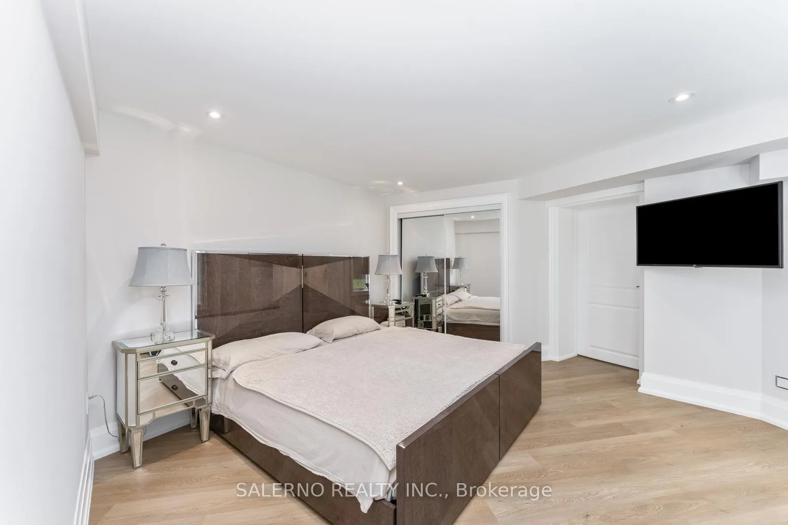 Photo 28 of 290 Kingscross Drive, King, King City — HOMEH