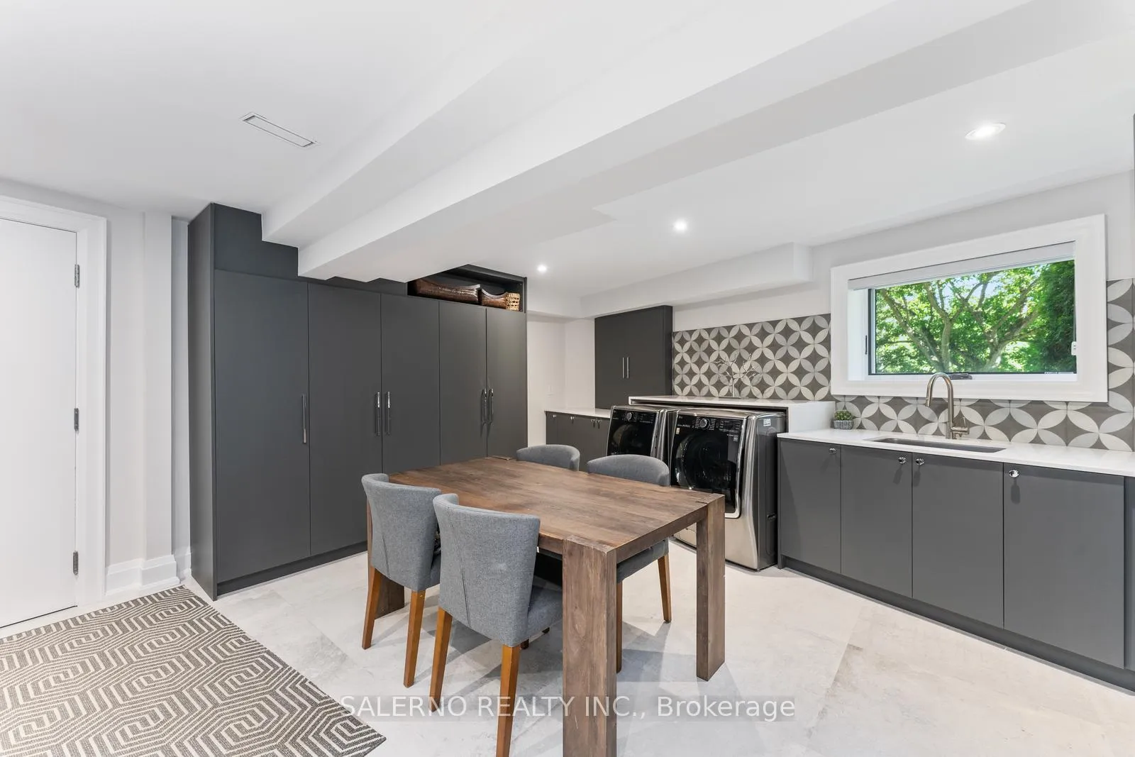 Photo 32 of 290 Kingscross Drive, King, King City — HOMEH