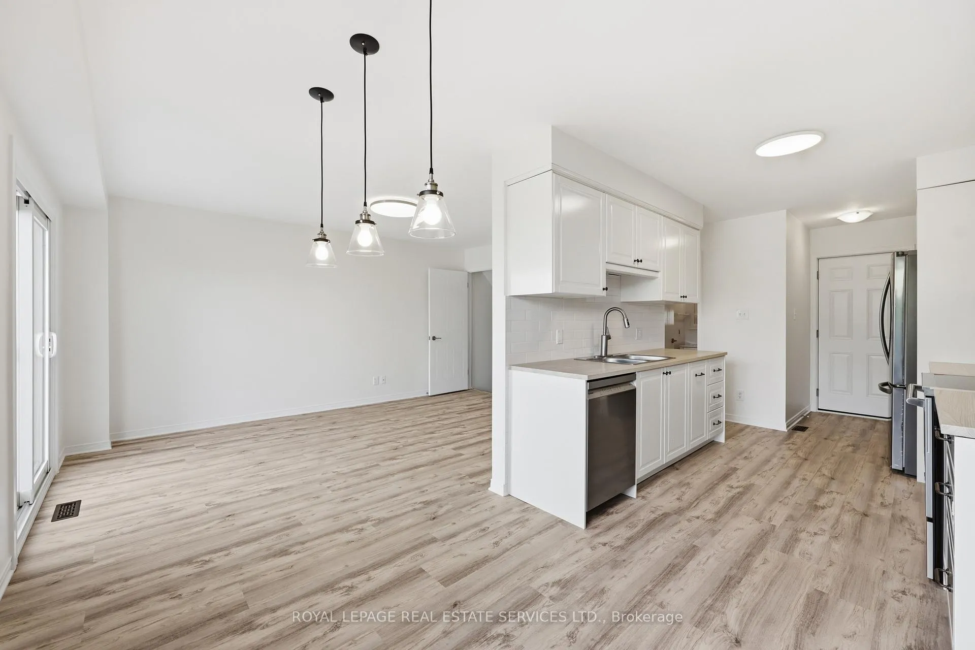 Photo 8 of 46 Lisbon Pines Drive, Cambridge, Little's Corners — HOMEH